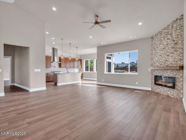 2765 Squires Street, Minden, NV 89423