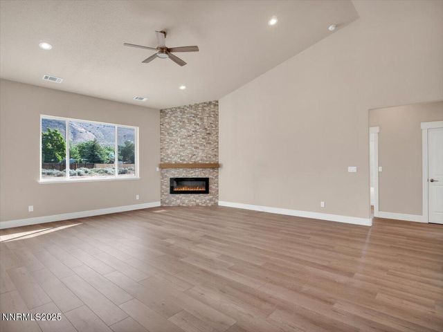 2765 Squires Street, Minden, NV 89423