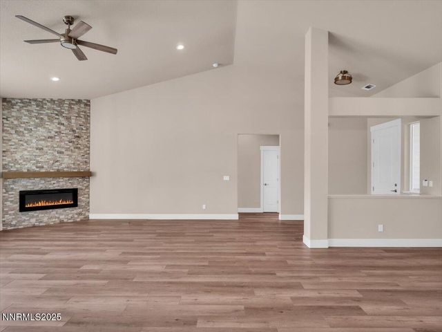 2765 Squires Street, Minden, NV 89423