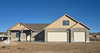 2765 Squires Street, Minden, NV 89423