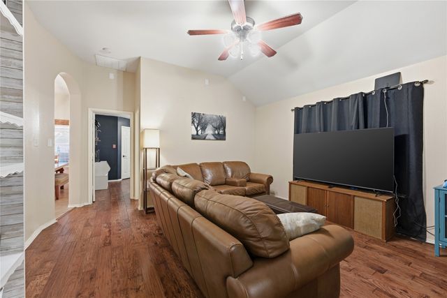 1322 Mcalpin Road, Midlothian, TX 76065