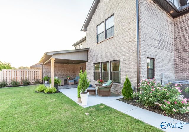 516 Wickerberry Way, Athens, AL 35611
