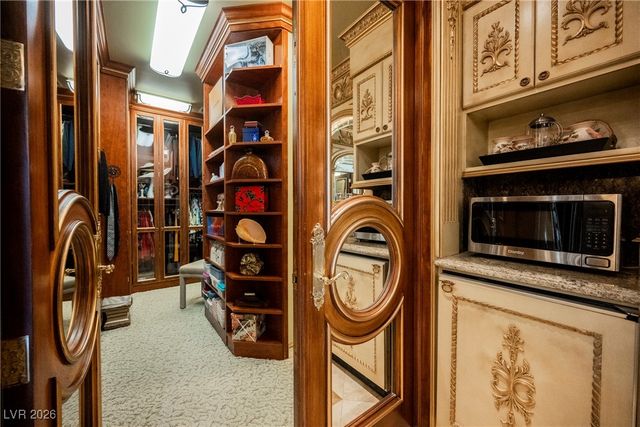 2747 Paradise Road 2801, Las Vegas, NV 89109