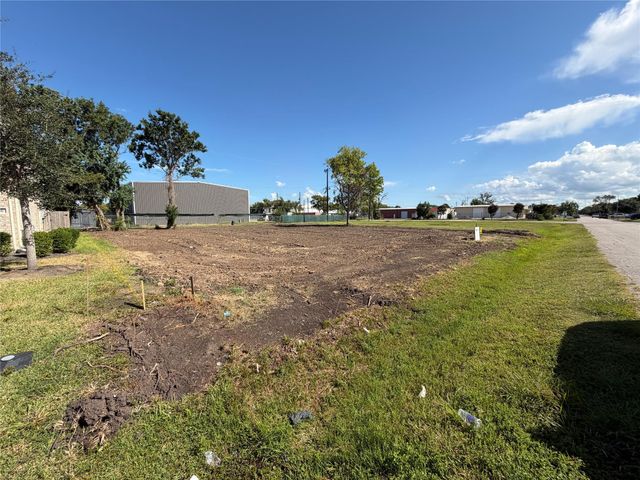 0 N 1st Avenue, La Porte, TX 77571