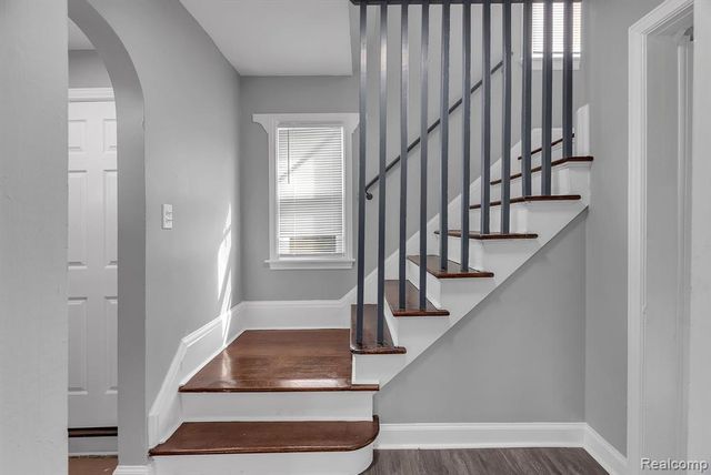 8790 E Outer Drive, Detroit, MI 48213