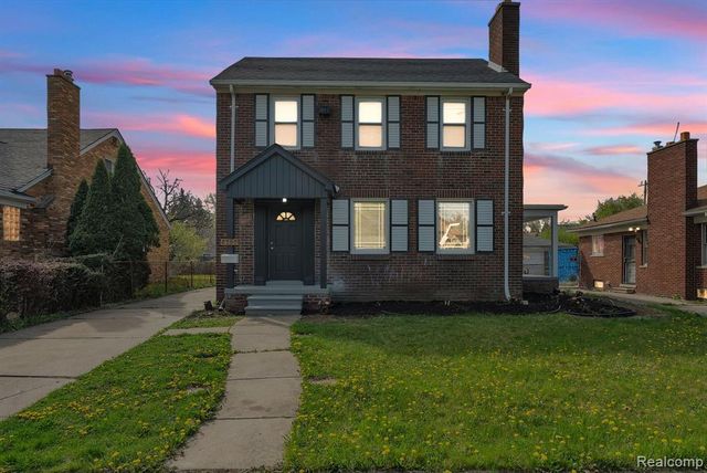 8790 E Outer Drive, Detroit, MI 48213