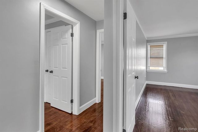 8790 E Outer Drive, Detroit, MI 48213