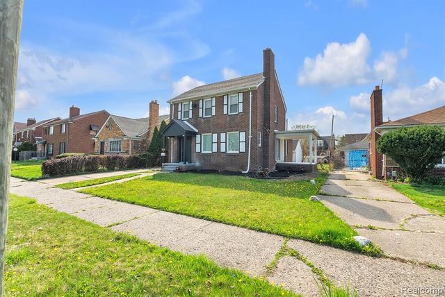 8790 E Outer Drive, Detroit, MI 48213