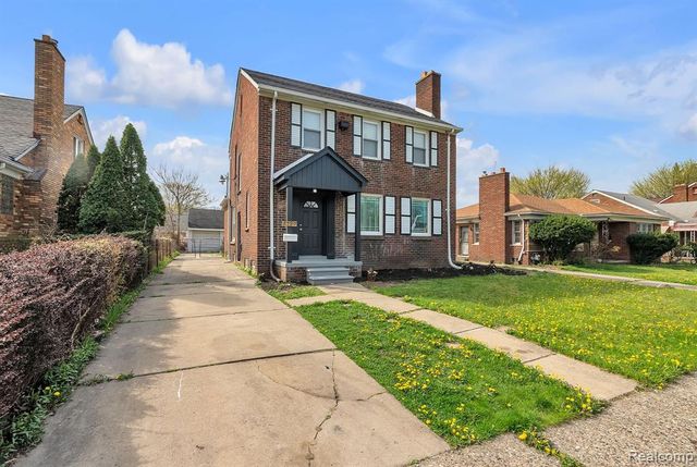 8790 E Outer Drive, Detroit, MI 48213