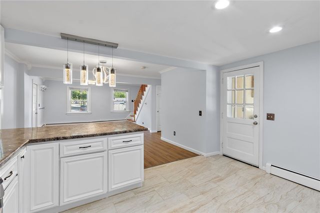 72 Dayton Avenue, Warwick, RI 02889