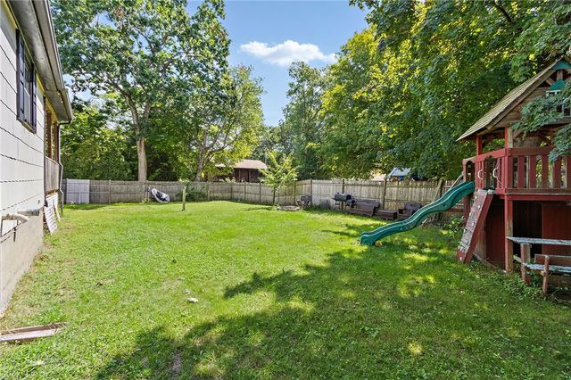 72 Dayton Avenue, Warwick, RI 02889