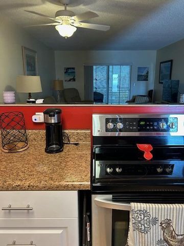 2724 S Garden Drive 311, Lake Worth, FL 33461