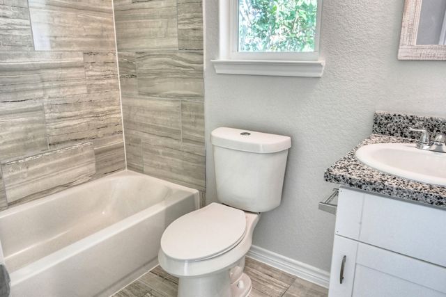 9812 Arbor Oak, Willis, TX 77318