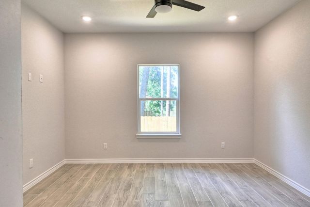 9812 Arbor Oak, Willis, TX 77318
