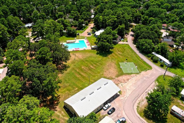 9812 Arbor Oak, Willis, TX 77318
