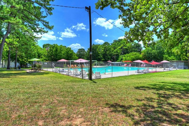 9812 Arbor Oak, Willis, TX 77318
