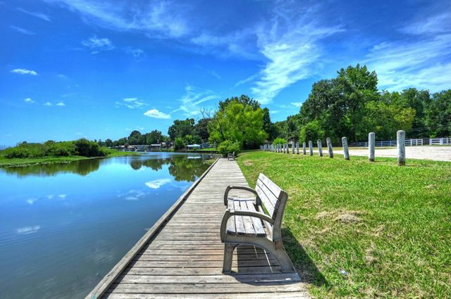 9812 Arbor Oak, Willis, TX 77318