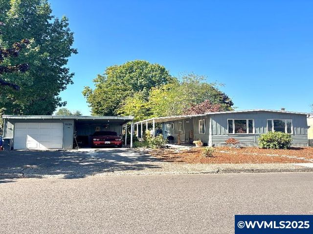 1935 Icabod St NE, Salem, OR 97305