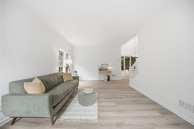 3075 Park Chase, Alpharetta, GA 30022