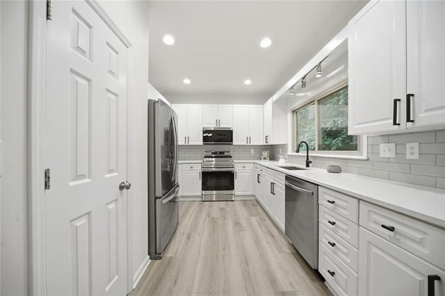3075 Park Chase, Alpharetta, GA 30022