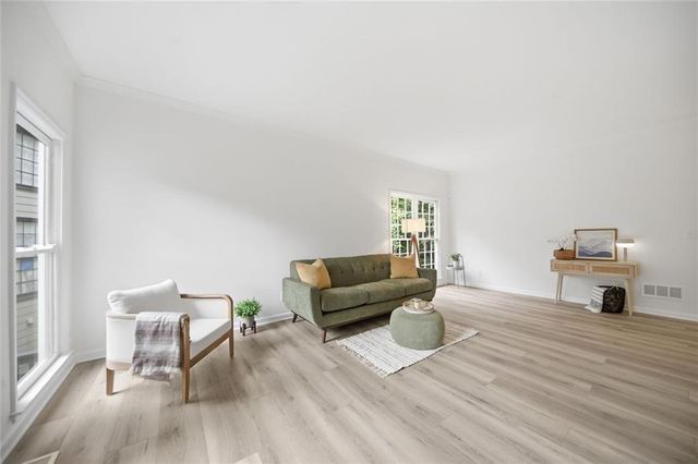 3075 Park Chase, Alpharetta, GA 30022