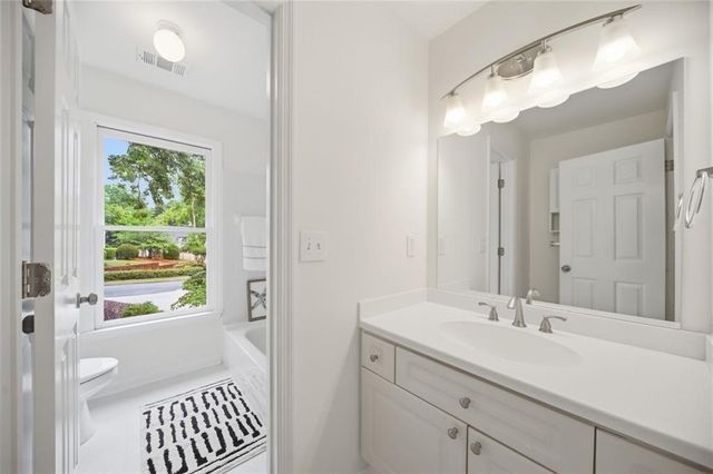 3075 Park Chase, Alpharetta, GA 30022