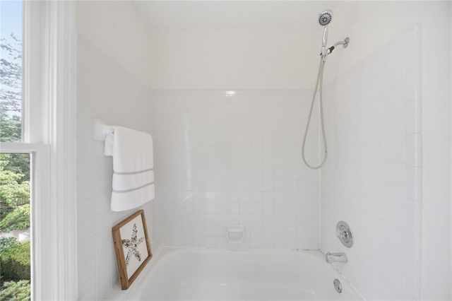 3075 Park Chase, Alpharetta, GA 30022