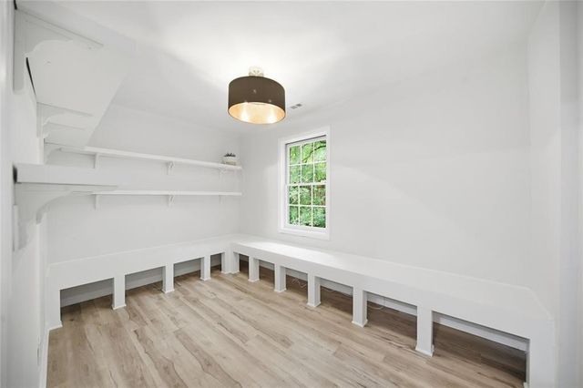 3075 Park Chase, Alpharetta, GA 30022