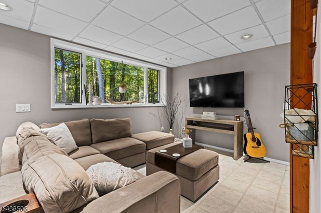 10 Plumer Rd, Frankford Twp., NJ 07860