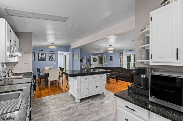 10 Plumer Rd, Frankford Twp., NJ 07860
