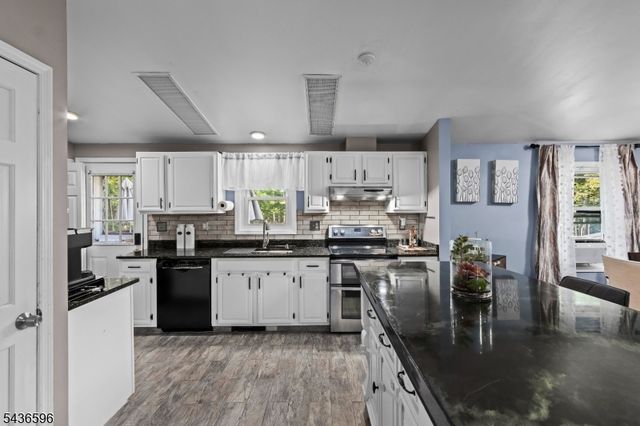 10 Plumer Rd, Frankford Twp., NJ 07860