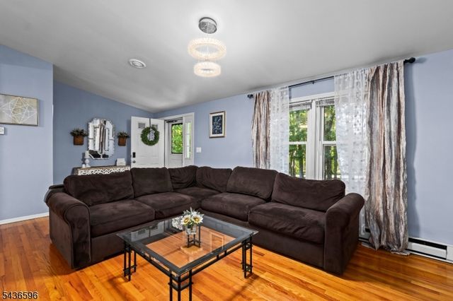 10 Plumer Rd, Frankford Twp., NJ 07860