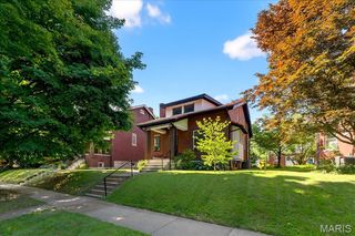 4558 Tower Grove Place, St Louis, MO 63110