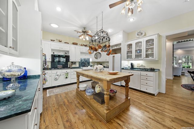 2 Rugby Lane, San Antonio, TX 78257