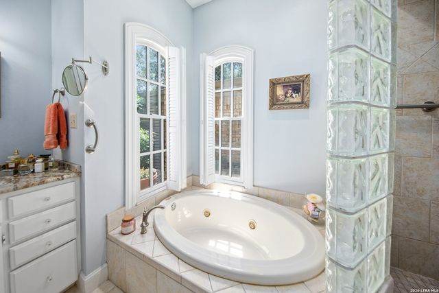 2 Rugby Lane, San Antonio, TX 78257