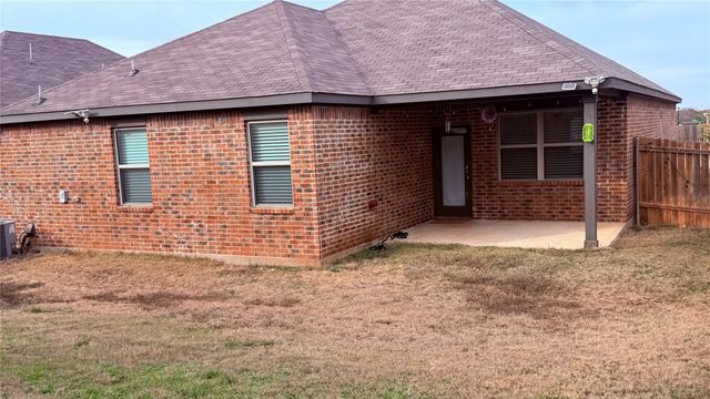 1601 Conley Lane, Crowley, TX 76036