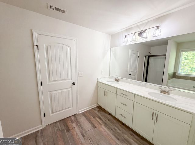 239 Stonecreek Bend, Monroe, GA 30655