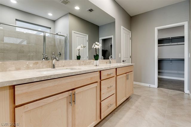 6020 Andezano Drive, Las Vegas, NV 89135
