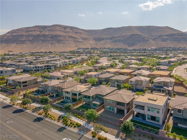 6020 Andezano Drive, Las Vegas, NV 89135