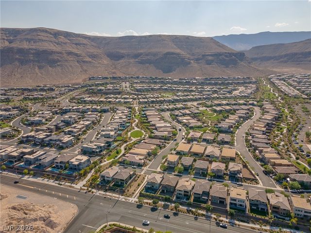 6020 Andezano Drive, Las Vegas, NV 89135