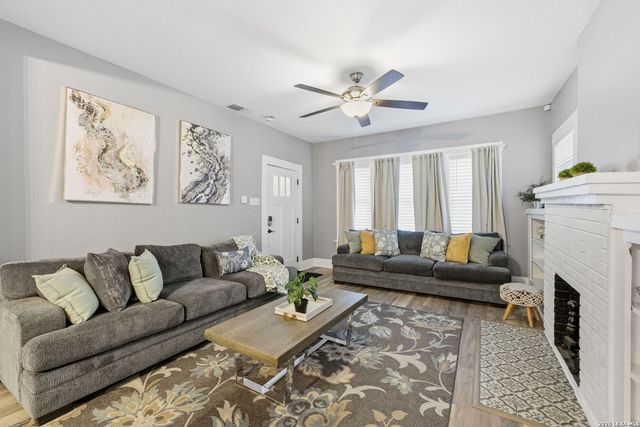 128 BLANCO RD, San Antonio, TX 78212