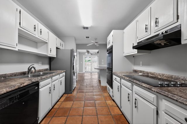 748 Place Chateau, Delray Beach, FL 33445