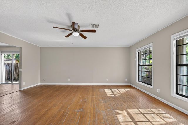 748 Place Chateau, Delray Beach, FL 33445