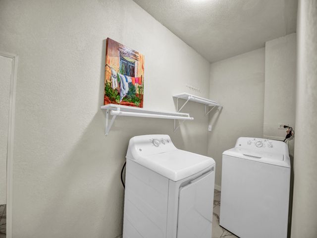 7521 Pawnee Trail, Lake Worth, TX 76135