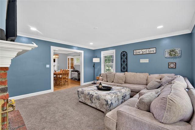 8465 Usher Road, Olmsted Falls, OH 44138