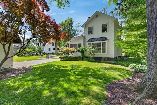 8465 Usher Road, Olmsted Falls, OH 44138
