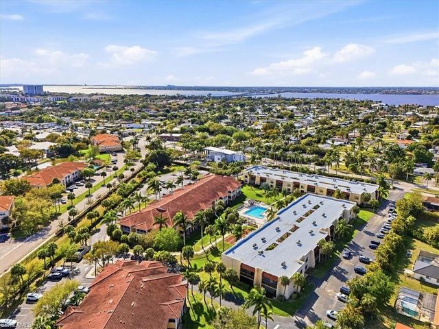 12491 McGregor BLVD 7, Fort Myers, FL 33919