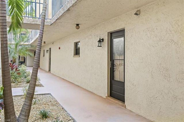 12491 McGregor BLVD 7, Fort Myers, FL 33919