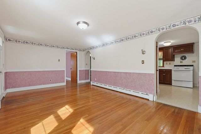 129 Boardman St, Norfolk, MA 02056