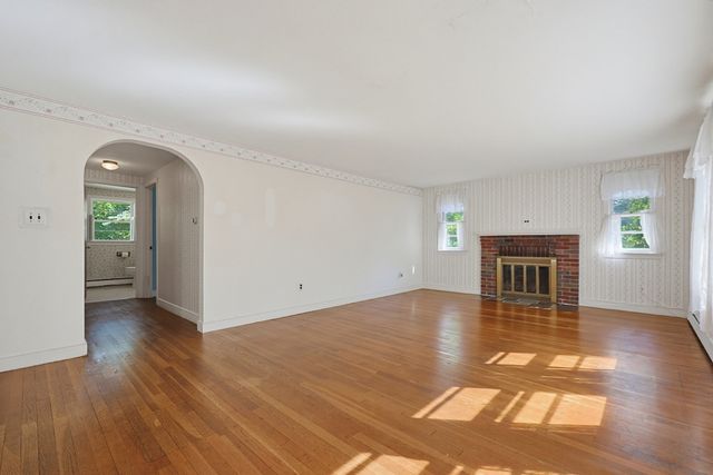 129 Boardman St, Norfolk, MA 02056